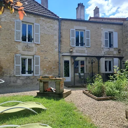Les Du Jardin 5 - Eden - Jacuzzi Privatif 아파트